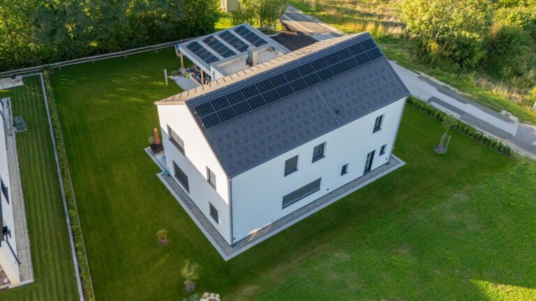 Einfamilienhaus im Grünen – Individuell und nach Maß geplant