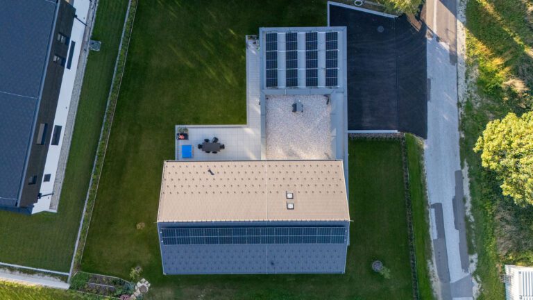 Einfamilienhaus im Grünen – Individuell und nach Maß geplant