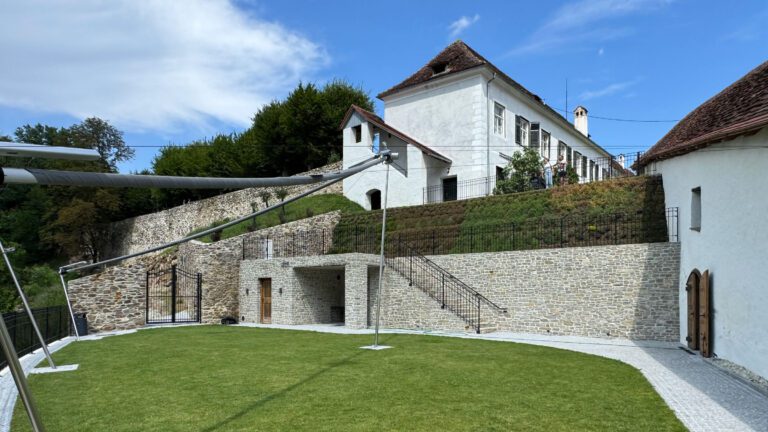 Schloss Herberstein Steiermark,Gartenschloss Herberstein,Geschichte Schloss Herberstein Gärten Tierpark